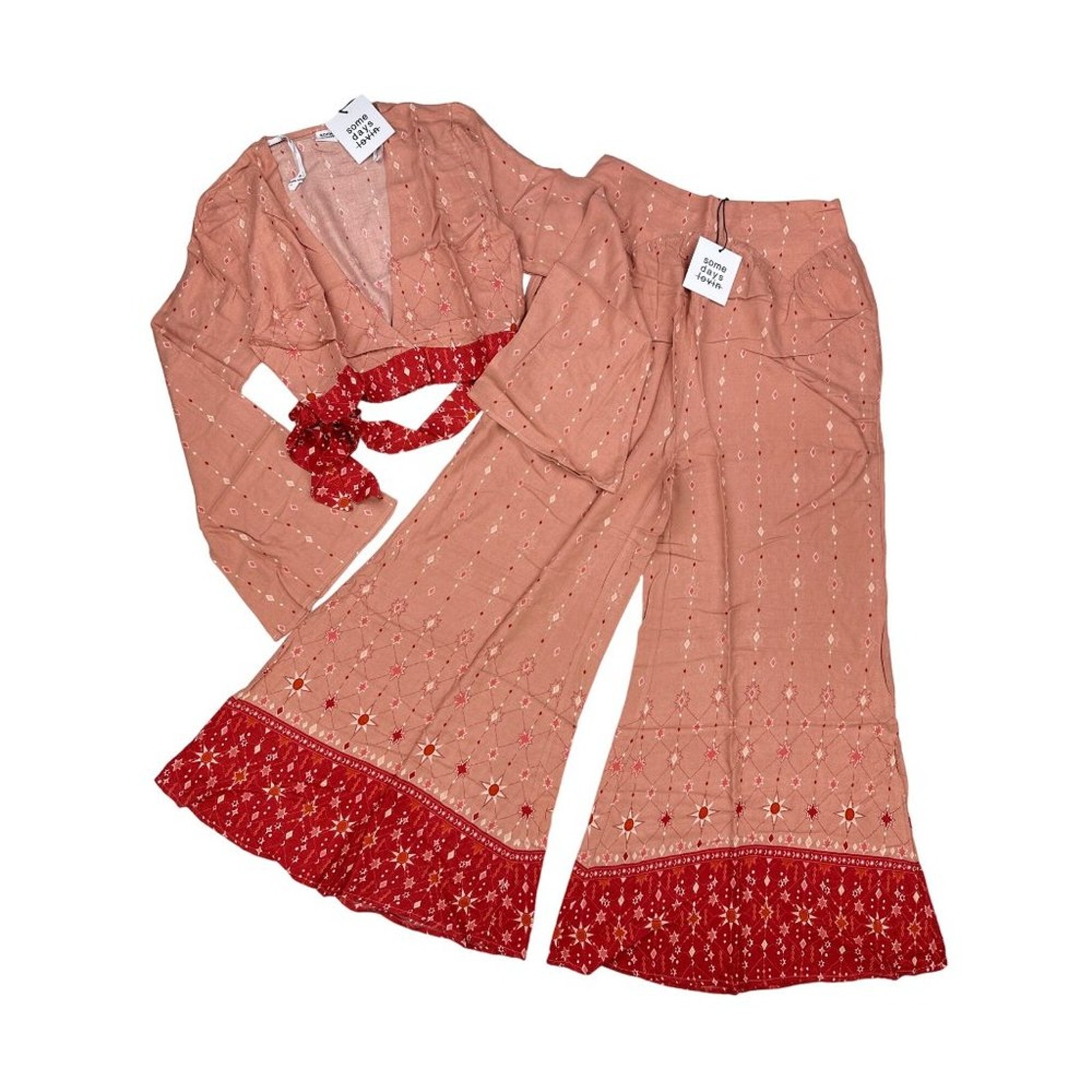 Some Days Lovin - Feeling The Love Crop Top & Pants In Pink & Red